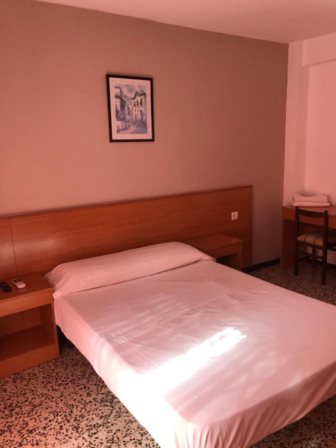 Hotel Iris Benidorm Buitenkant foto