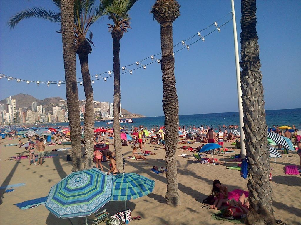 Hotel Iris Benidorm Buitenkant foto