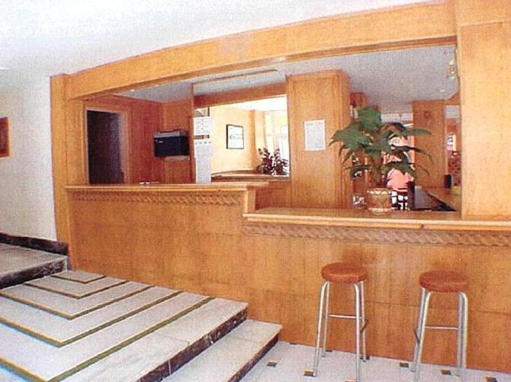 Hotel Iris Benidorm Buitenkant foto