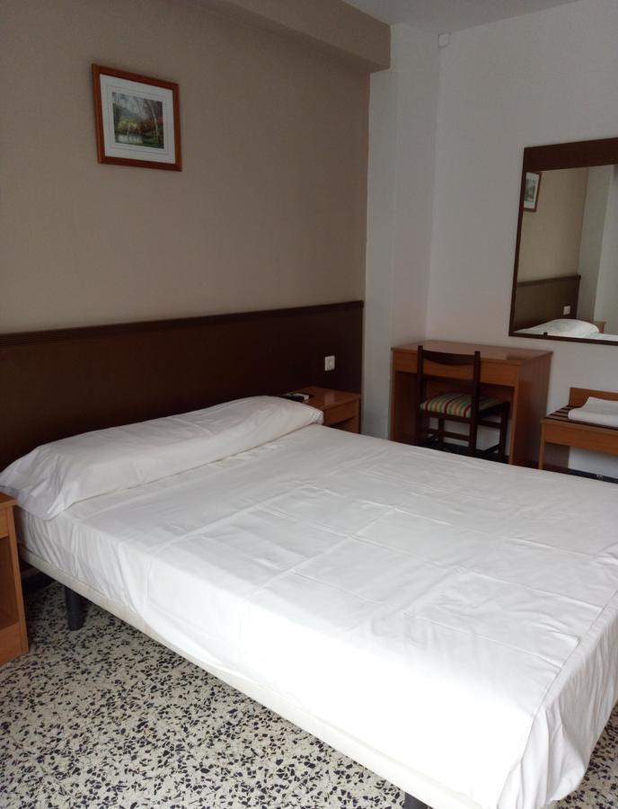 Hotel Iris Benidorm Buitenkant foto